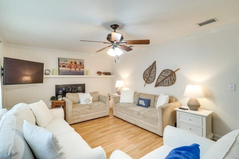 Beach Retreat in Jacksonville Pet and Family-Friendly Haus in Jacksonville Beach
