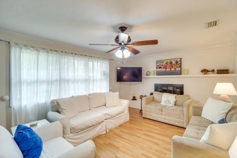 Beach Retreat in Jacksonville Pet and Family-Friendly Maison in Jacksonville Beach