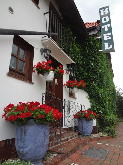 Facade/entrance, Decorative detail