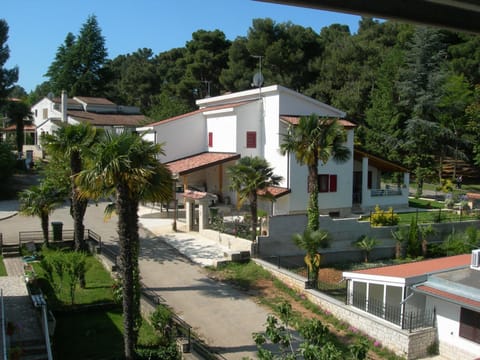 Property building, Street view