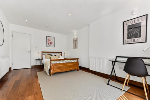 Huge Hoxton Roof Terrace Apartment! Apartment in London Borough of Islington