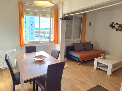 SAWADDEE Apartment in Clermont-Ferrand