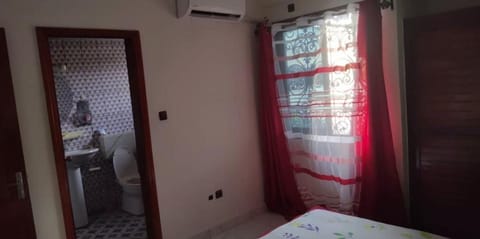Studios-Appartements meublés Makepé BM Eigentumswohnung in Douala