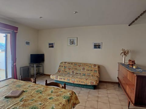 Réf LS607 Appartement 4 pers Rue Noune Judlin Apartment in Saintes-Maries-de-la-Mer