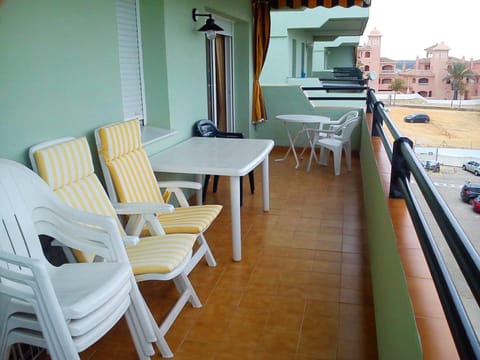 3 bedrooms apartement at Matalascanas Almonte 200 m away from the beach with sea view shared pool and furnished terrace Condominio in Matalascañas