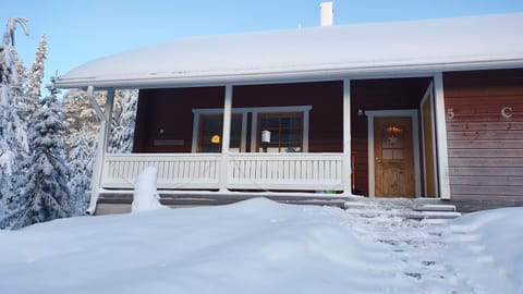 Tilhi Chalet Condominio in Rovaniemi