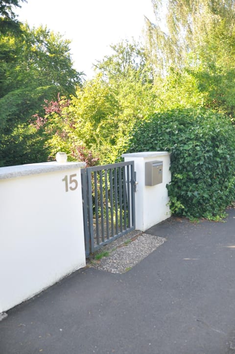 Facade/entrance, Street view