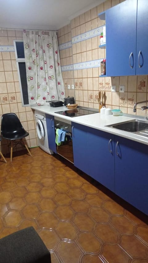 Kitchen or kitchenette, Communal kitchen