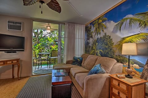 Kailua Studio with Pool Access and Garden Views! Condo in Holualoa
