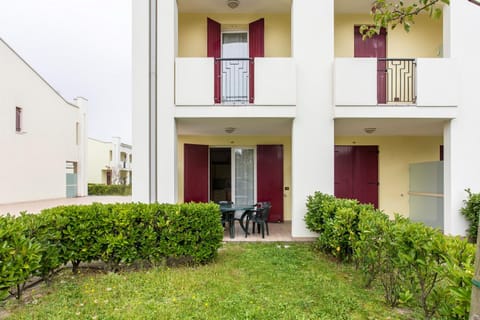 Patio, Garden, Garden view