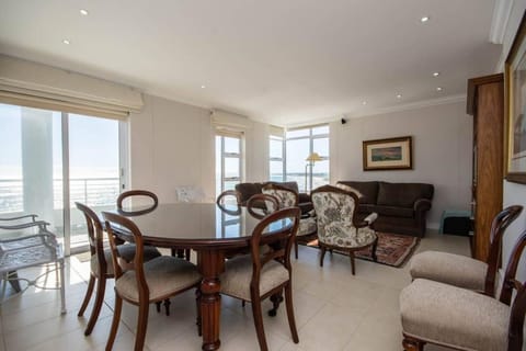 Oceanfront Panoramic Beach View Condo in Cape Town