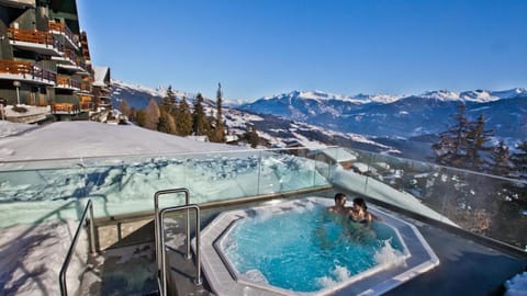 Spa and wellness centre/facilities, Swimming pool