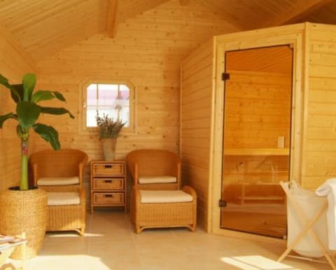 Sauna, Spa and wellness centre/facilities