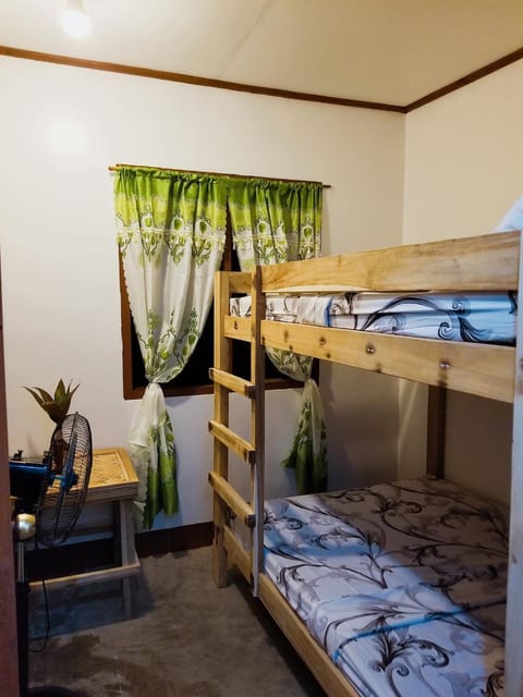 FN-LAR's Budget rooms Location de vacances in El Nido