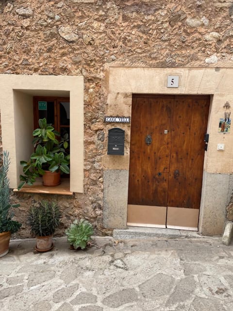 Casa Vell de Valldemossa House in Valldemossa