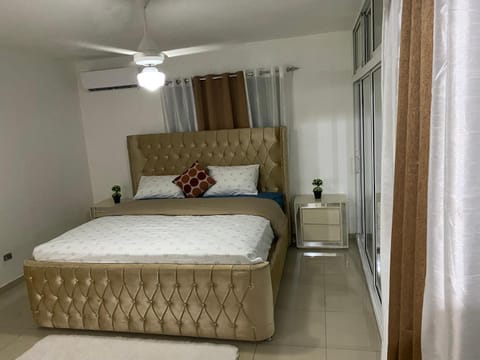 6-1 SANTIAGO CITY GREAT COZY APT TO STAY - Cozy 3 bedrooms Apartment for 7 peoples - close to all kind the business wifi - Air Condition Eigentumswohnung in Santiago de los Caballeros