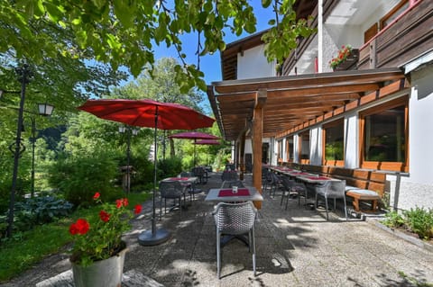 Property building, Garden, View (from property/room), Balcony/Terrace, Garden view