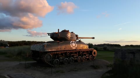 Chambres d'Hôtes et Table d'Hôtes- Valentine 44 Bed and Breakfast in Normandy