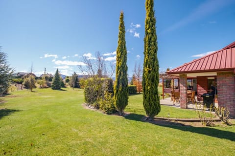 Natural landscape, Garden, Garden view