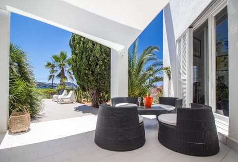 Villa Arola Moradia in Ibiza