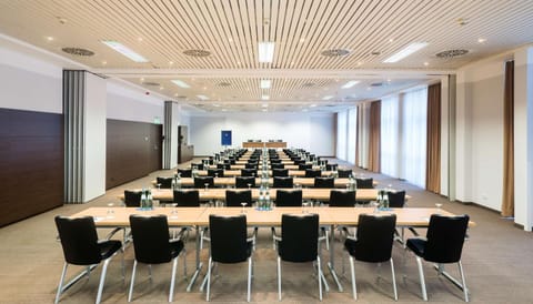 Meeting/conference room