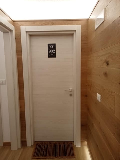 A due passi dal cielo Apartment in Province of Brescia