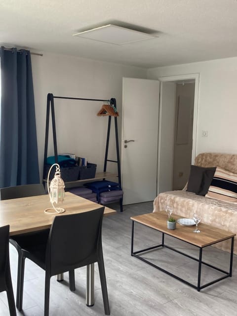 Appartement tout confort, avec terrasse Apartment in Baden-Württemberg