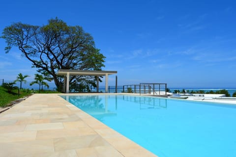 Pool view, Swimming pool, sunbed