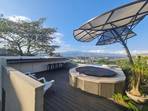 View (from property/room), Balcony/Terrace