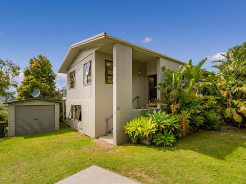 At Cathedral Cove - Hahei Holiday Home House in Auckland Region