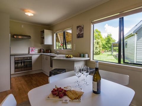 Escape on Alpine - Ohakune Holiday Home House in Ohakune