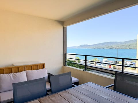 Day, Balcony/Terrace, Mountain view, Sea view