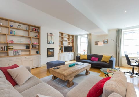 Property building, Living room