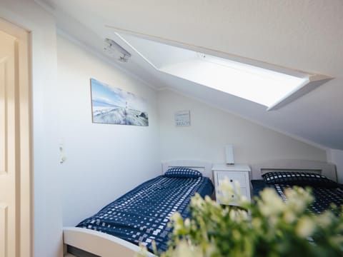 Bed, Bedroom, children