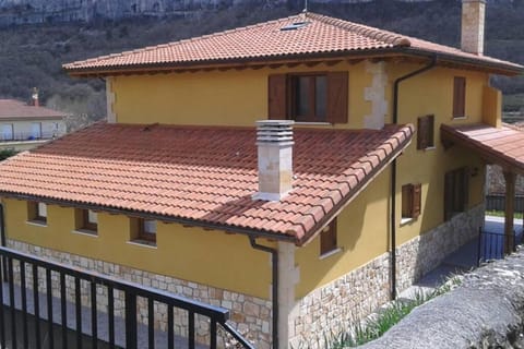 Casa Rural Izarrak House in Cantabria