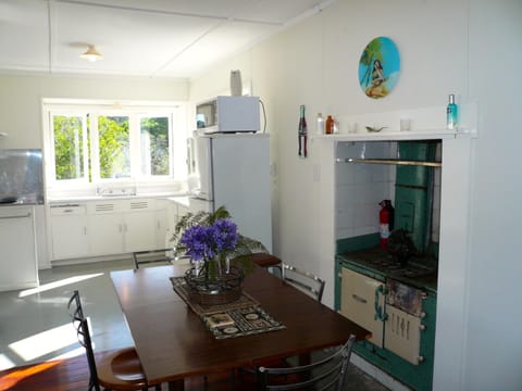 Ridge Cottage - Oneroa Holiday Home Casa in Auckland Region