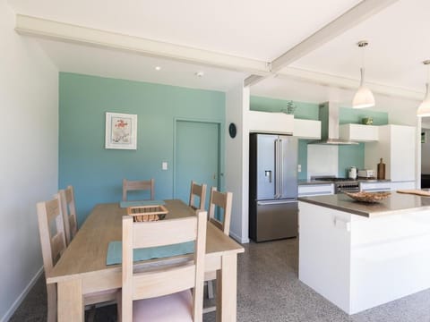 Paihia Centre Peace - Central Paihia Holiday Home House in Paihia