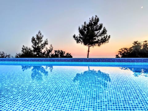 Swimming pool, Sunrise, Sunset