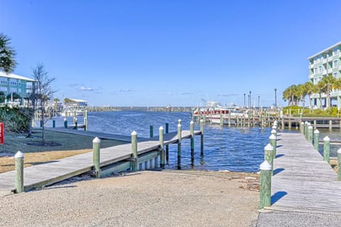 Navy Cove Harbor Apartment in Gulf Shores