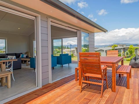 Tattletails Rest - Whitianga Holiday House Casa in Whitianga
