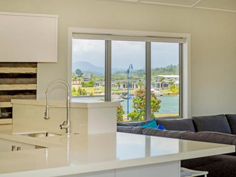 Tattletails Rest - Whitianga Holiday House Haus in Whitianga