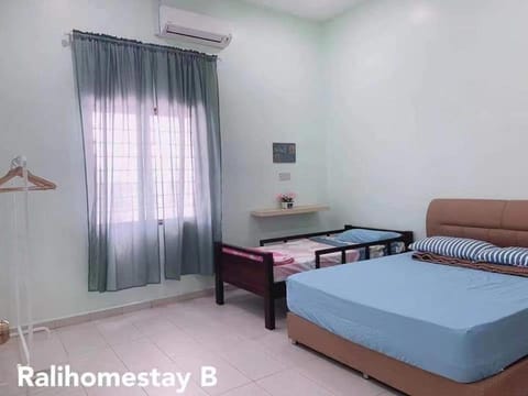 Big Family stay 24PAX BBQ Steamboat nealy to beach - pet friendly Condo in Port Dickson