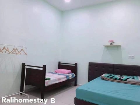 Big Family stay 24PAX BBQ Steamboat nealy to beach - pet friendly Eigentumswohnung in Port Dickson