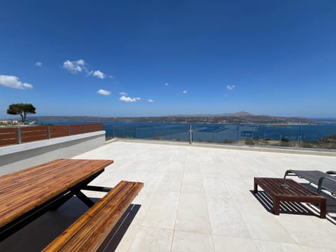 Patio, Day, Natural landscape, View (from property/room), Balcony/Terrace, Dining area, Sea view