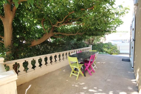 50m de la plage vue mer Très belle maison 3 chambres 5 couchages grand jardin parking voitures LXMURIER Villa in Portiragnes