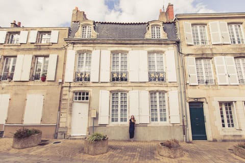 Property building, Facade/entrance, Neighbourhood