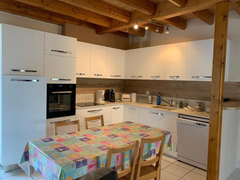 Belle maison de vacances 100m de la plage 3 chambres 6 couchages 2 terrasses parking LXDOUANE8 Moradia in Portiragnes