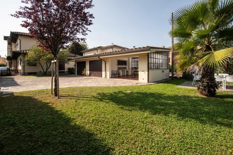 Patio, Garden, Garden view