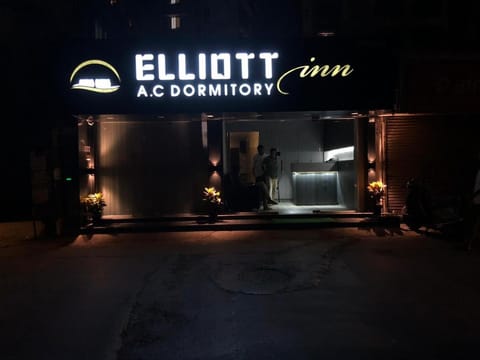 ELLIOTT INN A.C DORMITORY Hostel in Mumbai