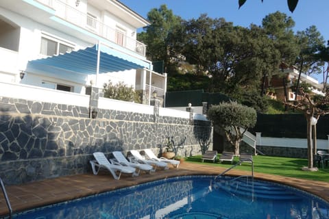 Garden, Swimming pool, Swimming pool